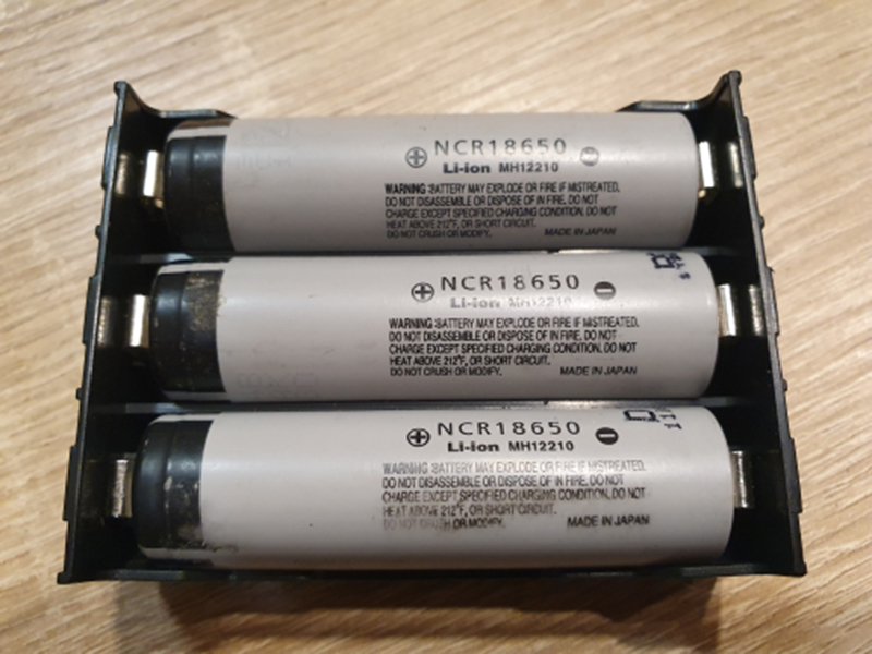 غلاف بلاستيكي ABS لحافظة بطاري - مراجعة Diy Electronics Tools وسعره